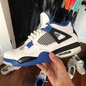 Jordan retro 4